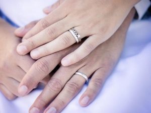 Mengapa Harus Gunakan Cincin Nikah Sesudah Menikah?